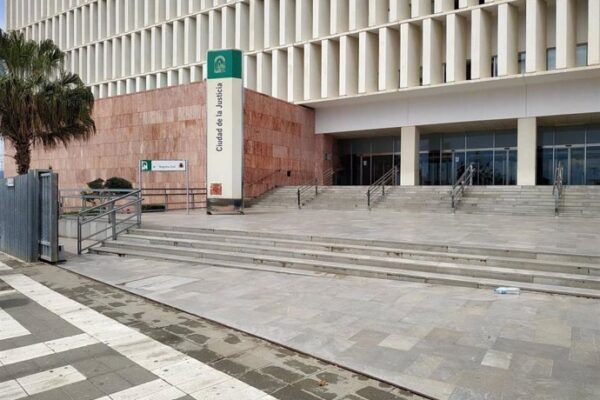 Condenado a diez años de cárcel por matar a su compañero de piso