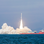 China pone en órbita 9 satélites con un cohete Jielong-3 lanzado desde una plataforma en alta mar