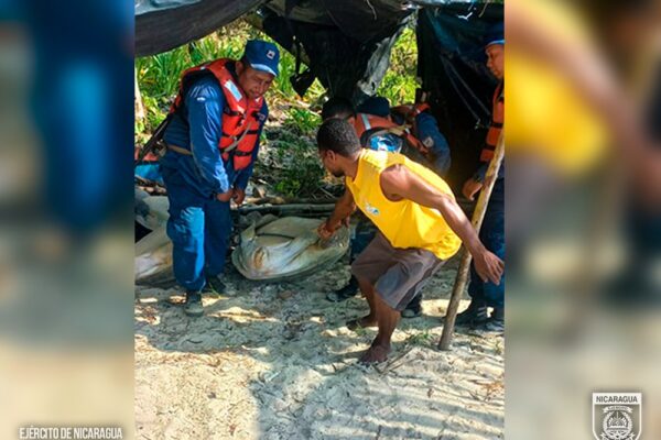 Ejército e Inpesca inspeccionan acopios en Cayos Perlas