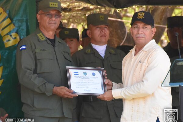 Traspaso de mando del segundo Comando Regional