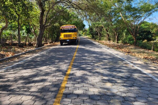 Nuevo tramo de carretera en Isla de Ometepe fortalece el turismo