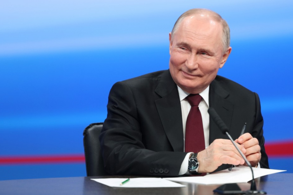 La victoria de Putin se confirma tras el escrutinio del 100% de los votos