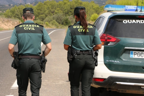 Un hombre mata a sus dos hijas y después se suicida en España