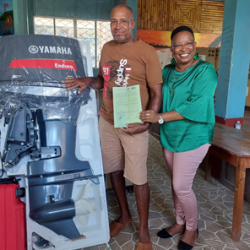 GRUN entrega motores marinos a comunidades indígenas en la Costa Caribe Sur