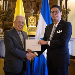 Cro Harold Delgado, presentó Copias de Estilo ante el Vice Canciller de Colombia