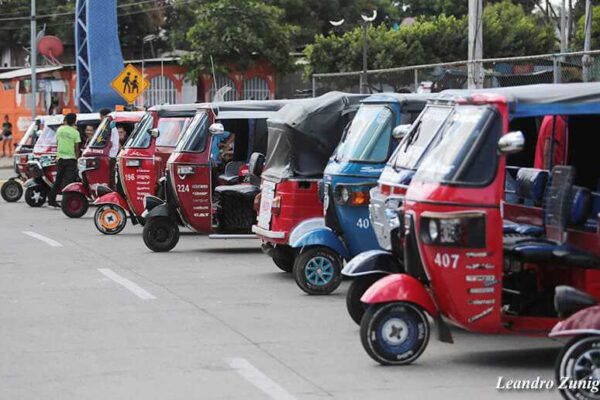 Policía imparte 295 seminarios a dueños y conductores de caponeras