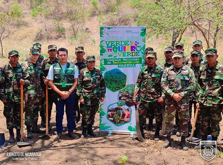 Brigada de Infantería Mecanizada lidera jornada ecológica en la laguna de Nejapa