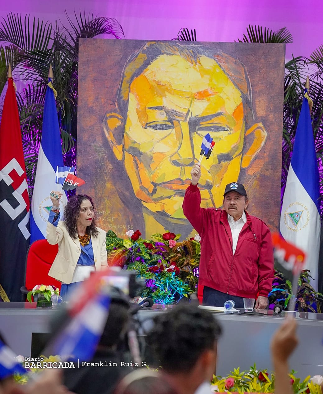 Comandante Daniel y Compañera Rosario encabezarán acto de oración por la paz en Managua