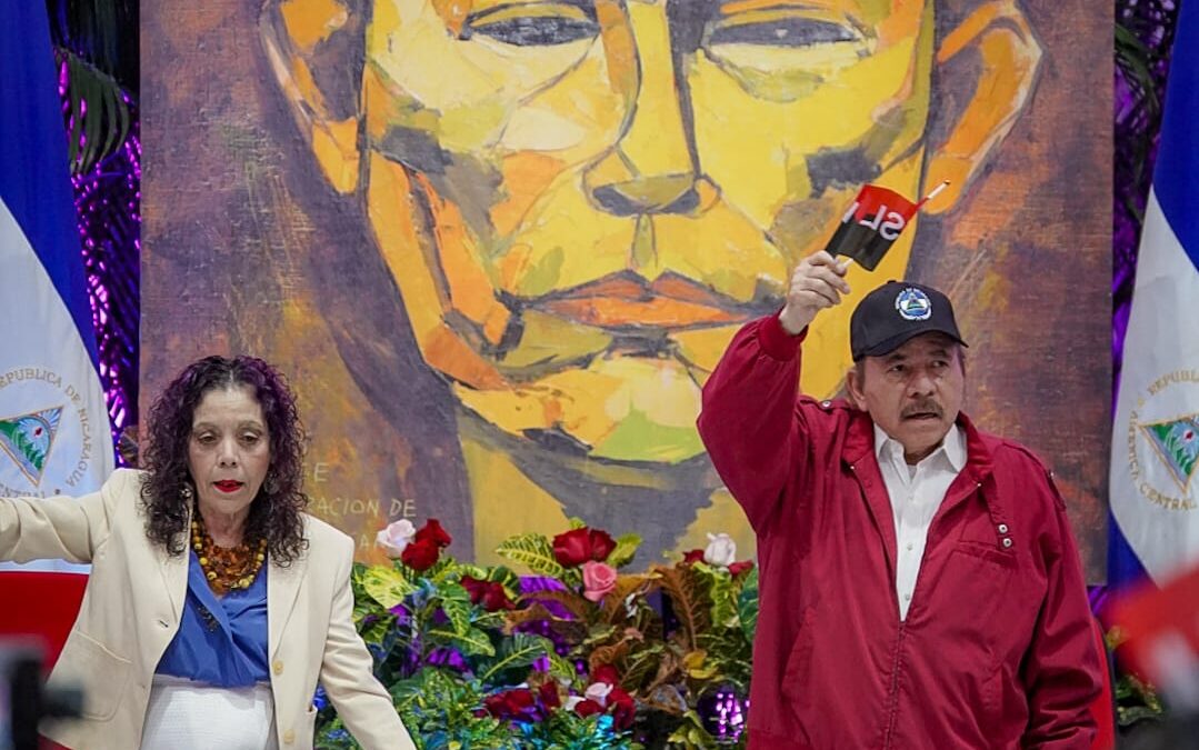 4 de Mayo, Dignos Herederos y Caminantes, Honrados y Honrosos, surgidos del seno de los Oprimidos, Al Nervio de la Raza