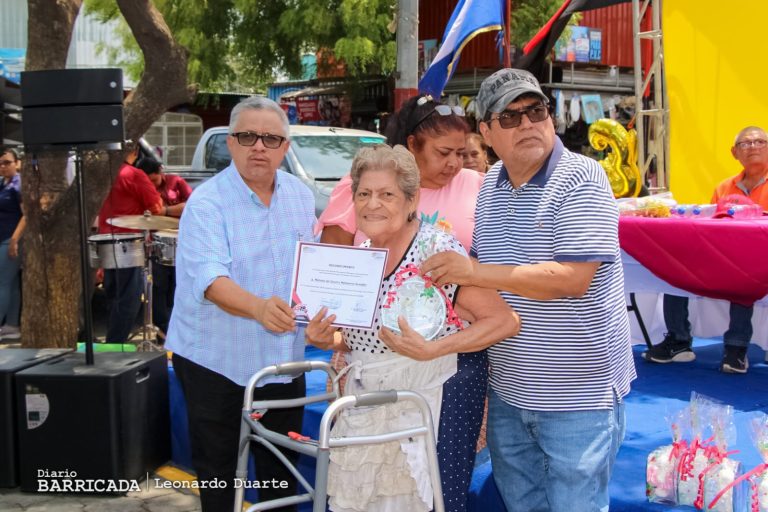 Comerciantes del Mercado Iván Montenegro ratifican su apoyo a la paz en Nicaragua