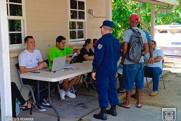 Entrega de Bonos Económicos: Garantizando la Alimentación en Corn Island