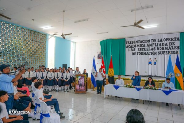 Escuelas Normales de Nicaragua amplían oferta educativa