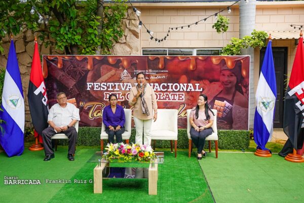 Nicaragua impulsa industria del cacao con Festivales del Chocolate