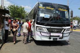 Instituciones y gremios del transporte nicaragüense reafirman compromiso con la seguridad via