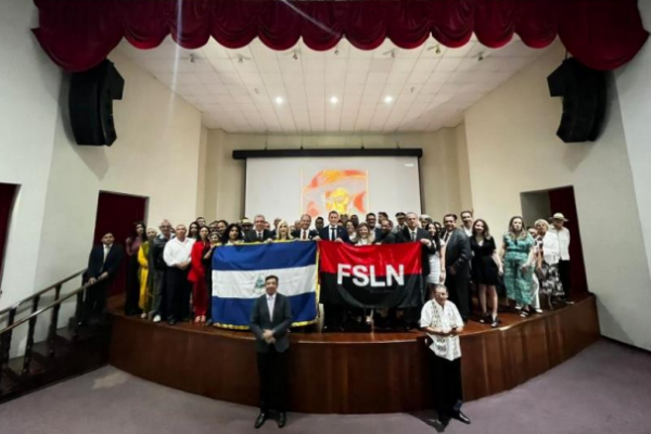 Rinden honores en México a nuestro General Sandino