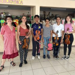 Maestras italianas imparten clases magistrales de música a estudiantes nicaragüenses