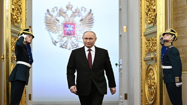 Vladímir Putin toma posesión como nuevo presidente de Rusia