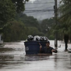 Inundaciones en Uruguay provocan más de 700 desplazados
