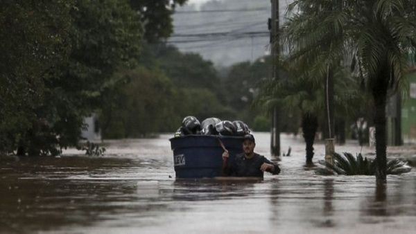 Inundaciones en Uruguay provocan más de 700 desplazados