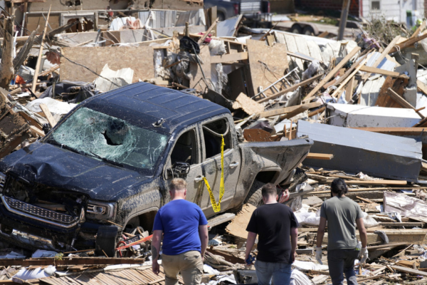 Potentes tornados dejan al menos 5 muertos y más de 30 heridos en Iowa, EE.UU.