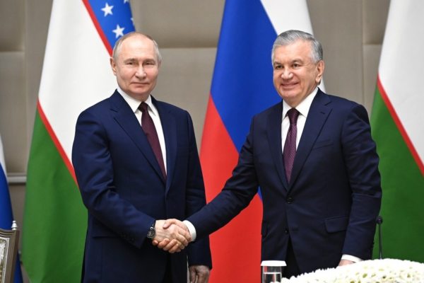 Rusia construirá la primera planta nuclear de Asia Central