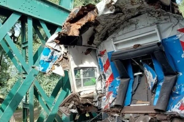 Al menos 60 heridos por choque de trenes en Argentina