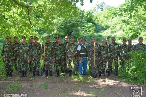 Brigada de Infantería Mecanizada «General Augusto C. Sandino» Realiza Jornada de Reforestación  en Managua