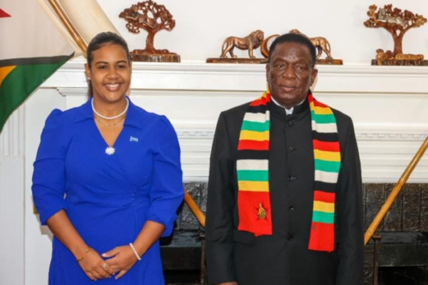 Representante de Nicaragua presenta credenciales en Zimbabue