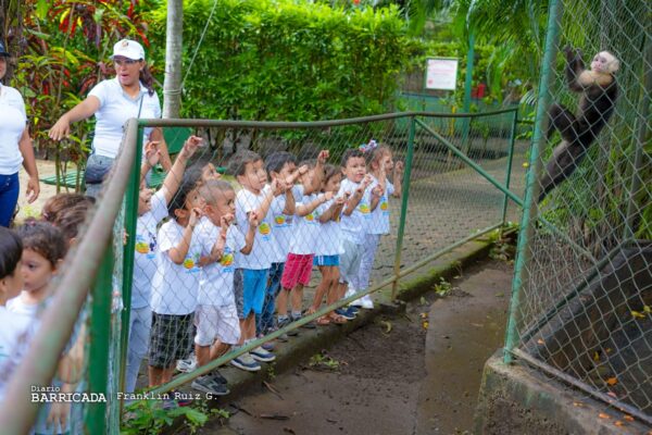 Niñez nicaragüense disfruta mañana ambiental en Zoológico Nacional