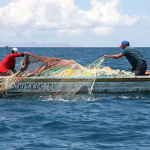 Fuerza Naval informa la suspensión de zarpes por paso de la onda tropical N°14