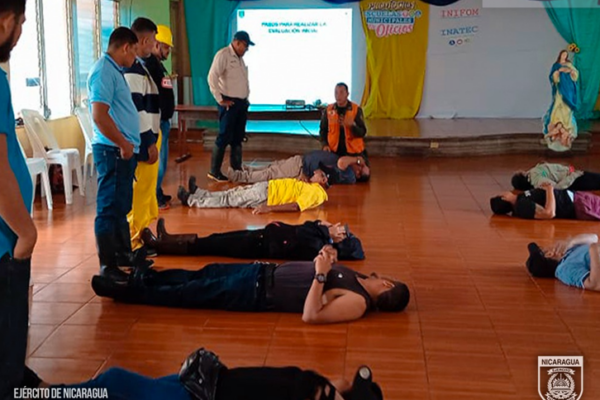 Ejército de Nicaragua realiza capacitaciones de prevención y mitigación de desastres Naturales con autoridades Departamentales.
