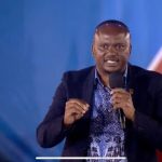 Nieto del Nelson Mandela entrega reconocimiento al Comandante Daniel Ortega