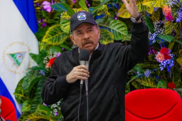 Comandante Daniel Ortega: Se dicen demócratas, pero practican como gánsteres