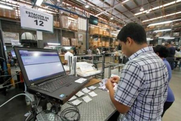 Máquinas de votación distribuidas por todo el territorio de Venezuela