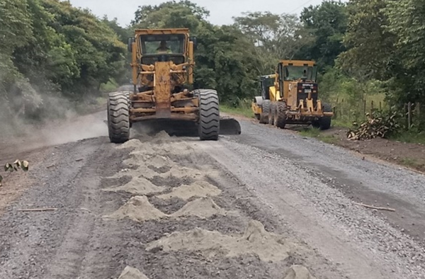 MTI avanza Rehabilitación de Carretera  Empalme Pájaro Negro-El Almendro
