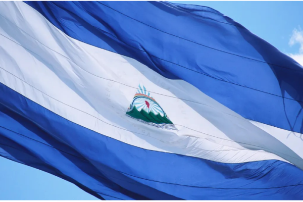 VAMOS ADELANTE ! SIEMPRE MÁS ALLÁ ! VAMOS ADELANTE !SIEMPRE MÁS ALLÁ !