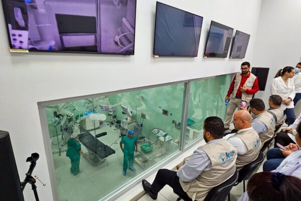 Delegación médica Palestina elogia papel de la mujer en el sistema de salud nicaragüense