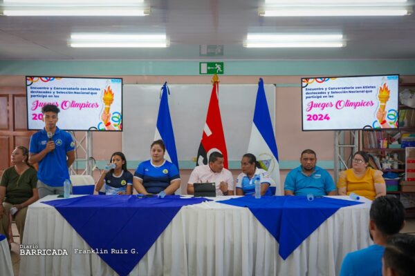 Atletas nicaragüenses destacados de los Juegos Olímpicos 2024 reciben reconocimientos