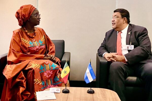 Compañero Valdrack Jaentschke, se reúne  en la en la Asamblea General de las Naciones Unidas, con Ministros de diversos países