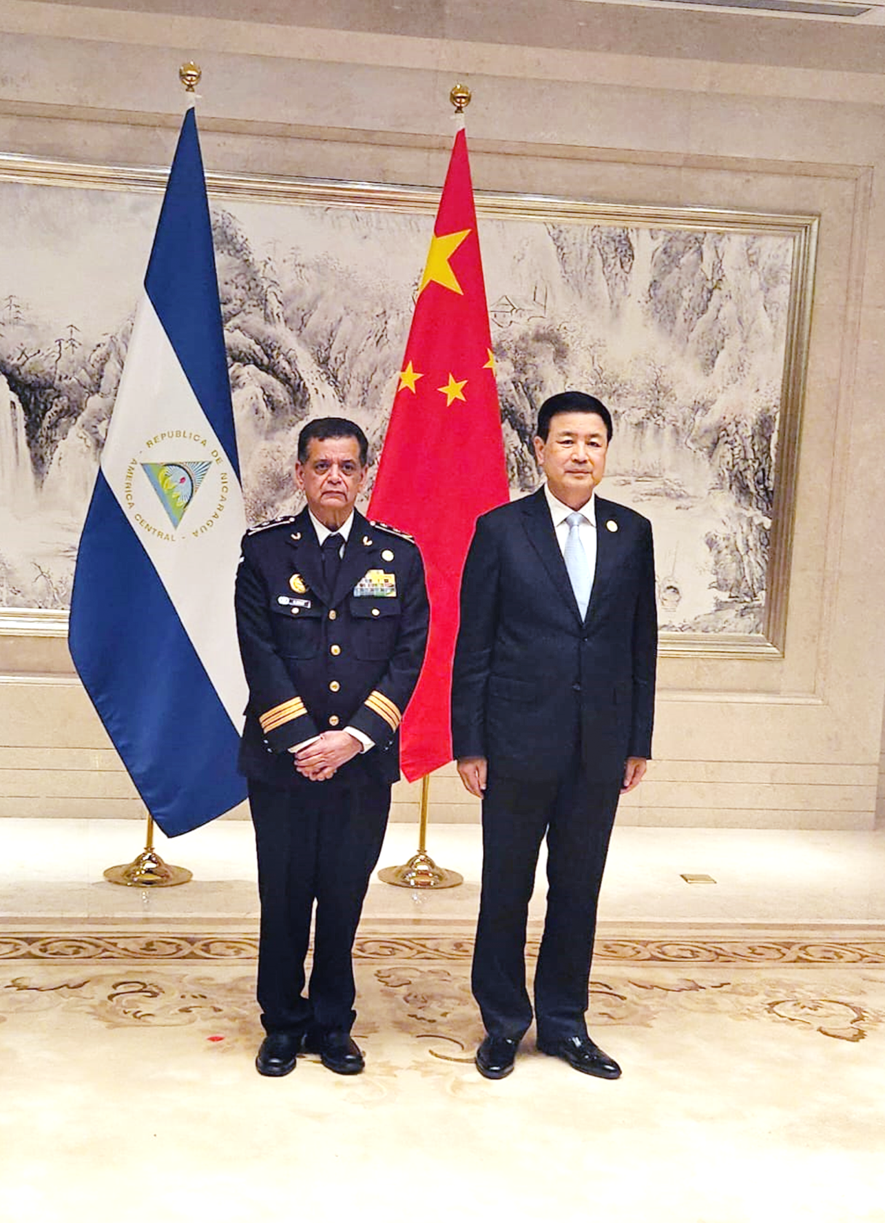 Primer Comisionado Francisco Javier Díaz Madriz, sostuvo una reunión Bilateral con Ministro de Seguridad Pública República Popular China