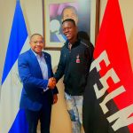 Misión Diplomática en Sudáfrica, recibe visita del coordinador de Federación Mundial de Juventud Democrática