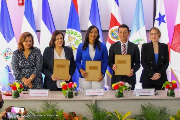 Firman convenio para fortalecer el turismo comunitario sostenible en Centroamérica