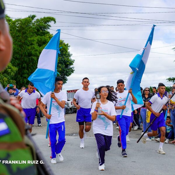 Foto de (+Fotos) Antorcha de la Unión Centroamericana en Nicaragua