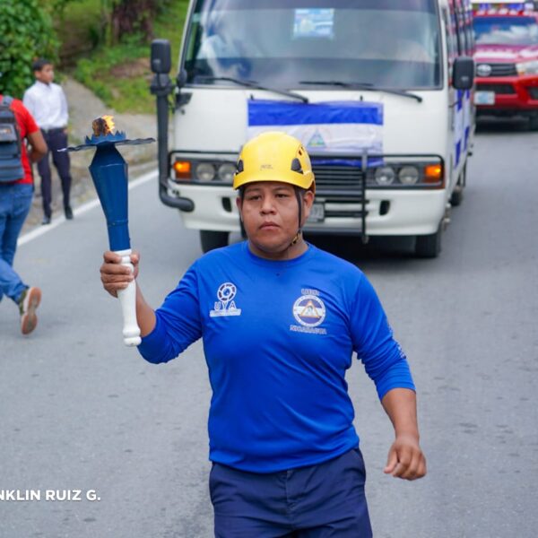 Foto de (+Fotos) Antorcha de la Unión Centroamericana en Nicaragua