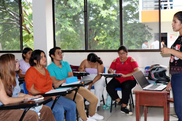 La Paz y la Educación: Ejes del desarrollo en Nicaragua, según la compañera Ramona Rodríguez
