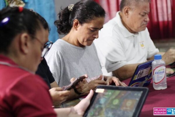 Docentes Especializados en Herramientas Tecnológicas: Un Paso Hacia la Educación del Futuro