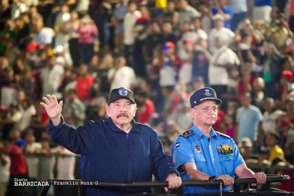 Todo listo para el gran desfile policial «La Paz Somos Todos»