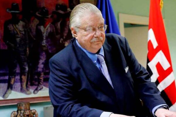 Homenaje al Doctor Paul Oquist Kelley en su natalicio