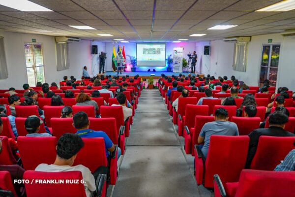 Universidades promueven el uso de biotecnología para el cultivo de café en Nicaragua