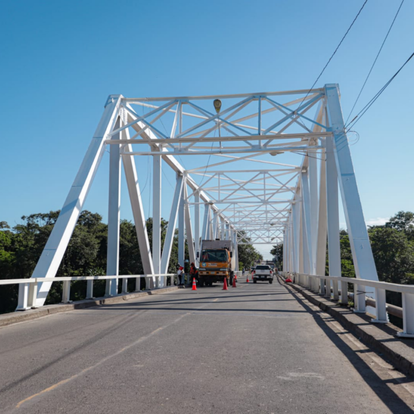 Foto de Galería Fotográfica del inicio de la construcción del puente Mulukuku en la Región Autónoma de la Costa Caribe Norte